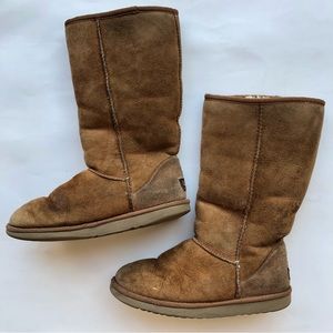 Ugg Australia Chestnut Tall Boots 6